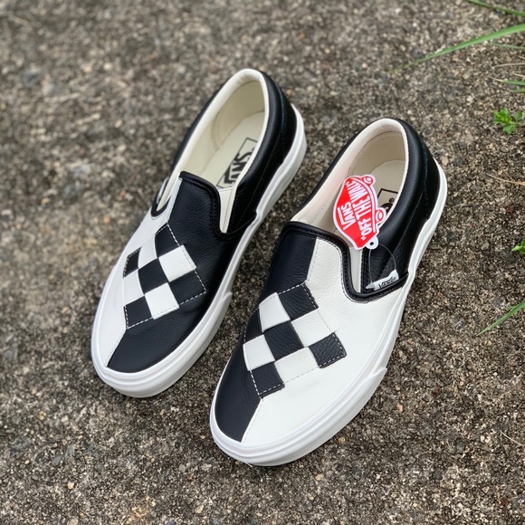 Vans Woven Leather Classic Slip-On - Picture 2 of 7